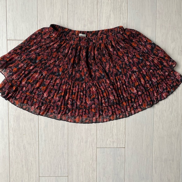 Ecote pleated crepe red mini skirt small - Picture 2 of 7